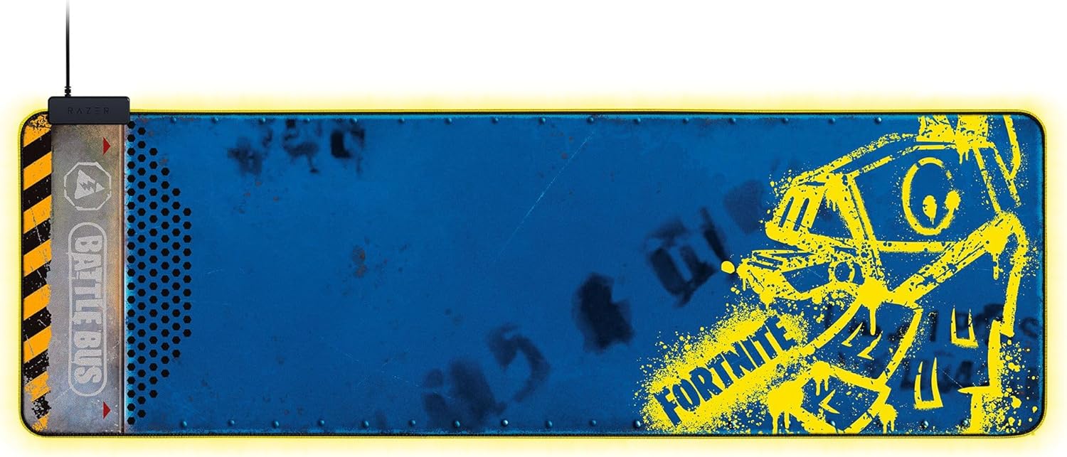 Razer Goliathus Chroma Extended - Fortnite Edition– بساط فأرة ألعاب ناعم مع إضاءة Razer Chroma RGB، سطح دقيق النسيج، ومُحسّن لجميع الحساسات