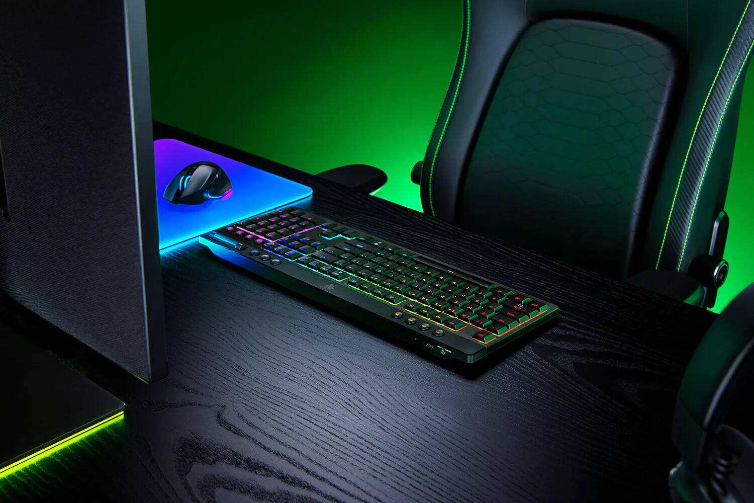 Razer BlackWidow V4 Low-Profile HyperSpeed Wireless Mechanical Keyboard – Triple-Mode, RGB, Low-Profile Switches