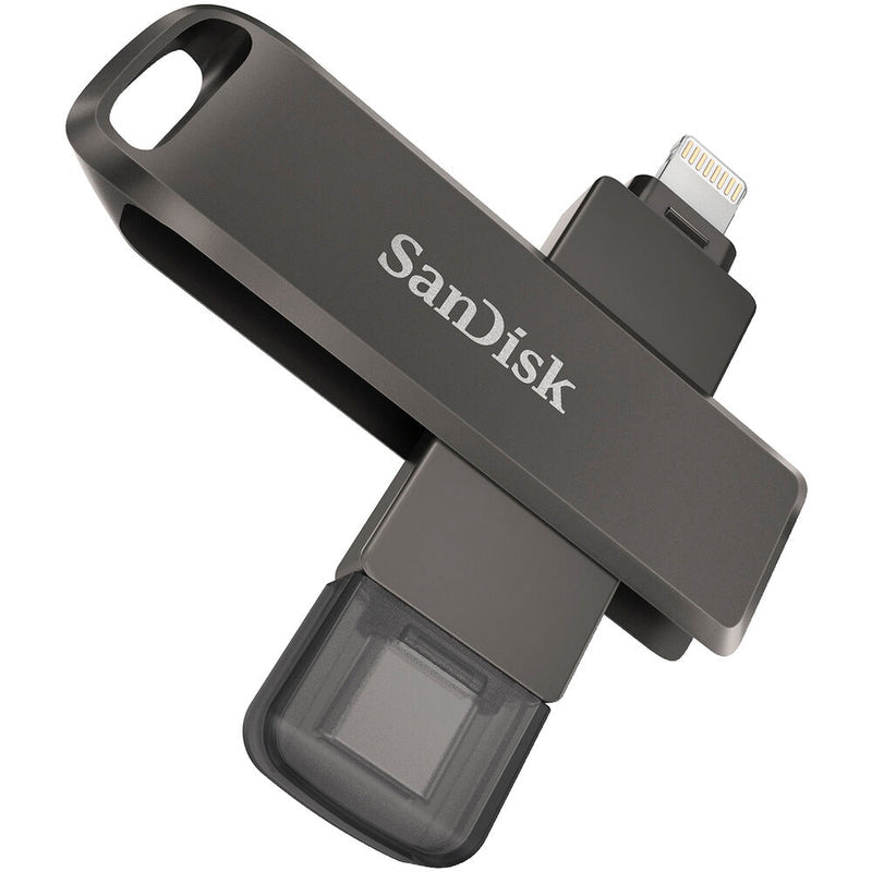 محرك أقراص فلاش SanDisk iXpand Luxe سعة 64 جيجابايت - موصلات USB Type-C وLightning مزدوجة، USB 3.1 الجيل الأول، تصميم دوار معدني بالكامل، نسخ احتياطي تلقائي لجهاز iPhone