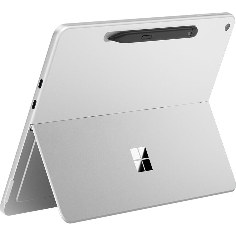 مايكروسوفت سيرفيس برو كوبايلوت+ 12" - شاشة لمس LCD بحجم 12" - سناب دراجون إكس بلس - ذاكرة عشوائية 16 جيجابايت - قرص تخزين صلب 512 جيجابايت SSD - معالج رسوميات كوالكوم أدريانو - ويندوز 11 هوم