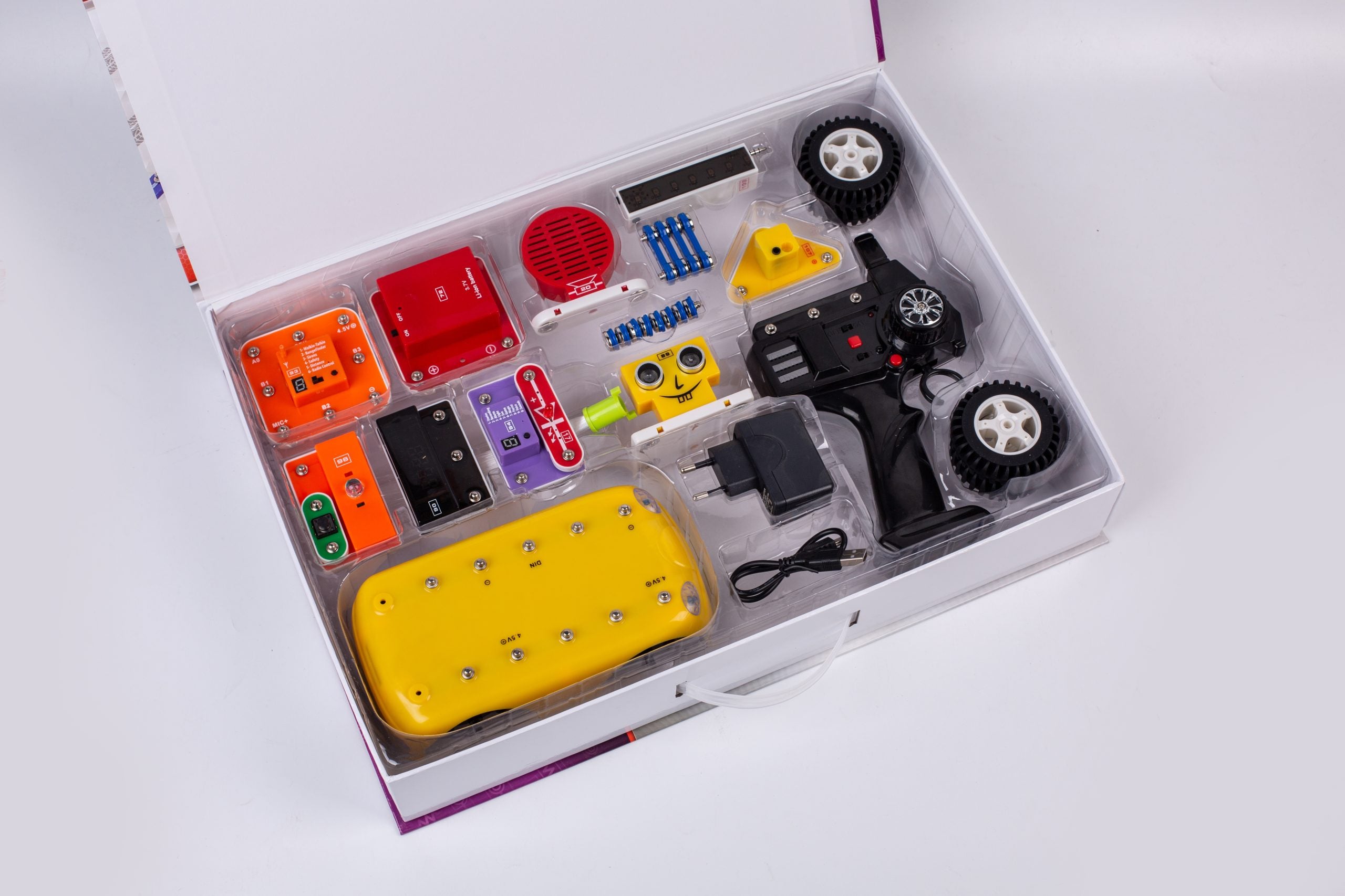 Znatok Electronic Kit Smart Car – Remote, Voice, and Autonomous Modes, STEM Learning for Ages 8+