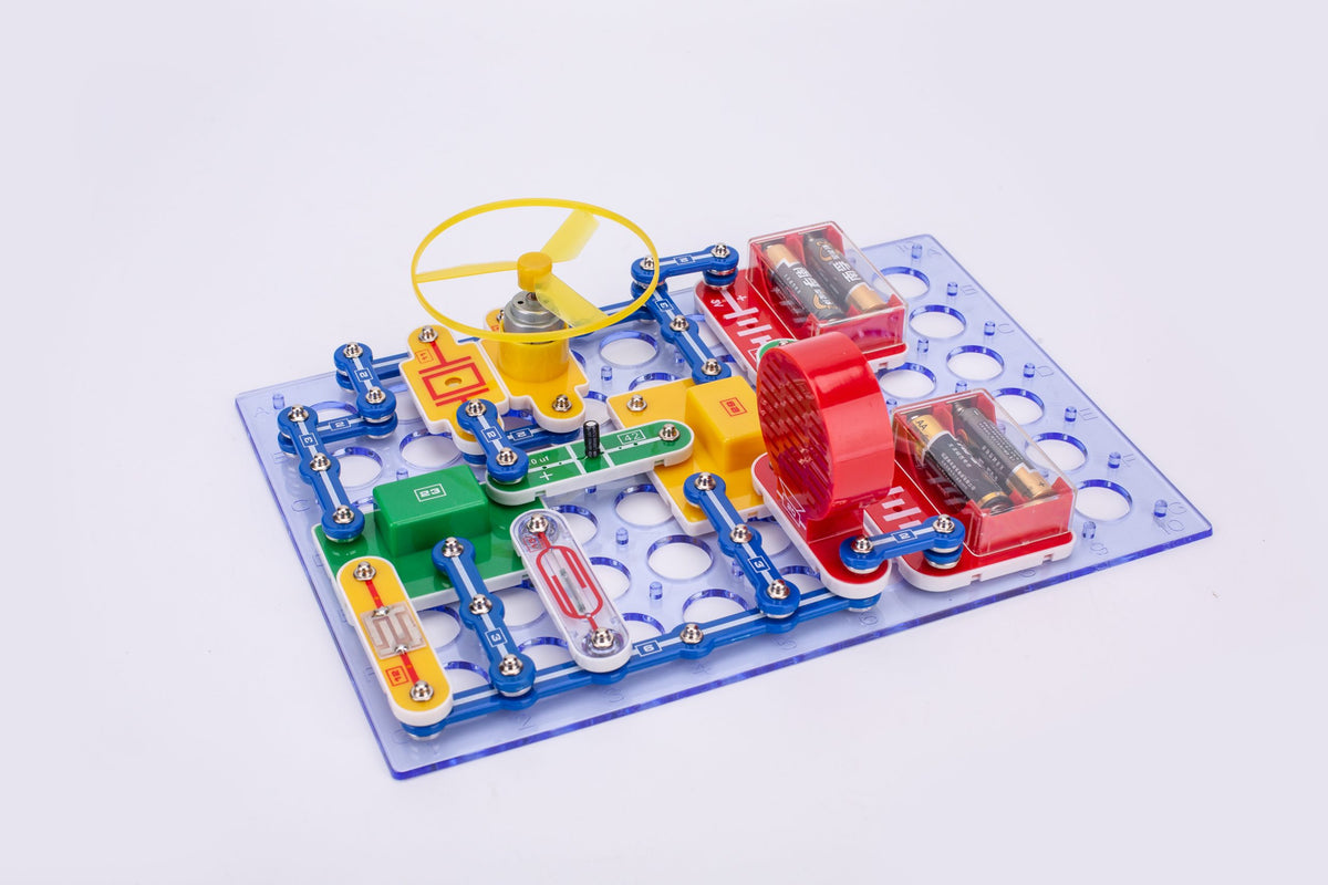 Znatok Electronic Kit Model 979 – 979 Experiments, No Soldering, STEM Learning for Ages 8+