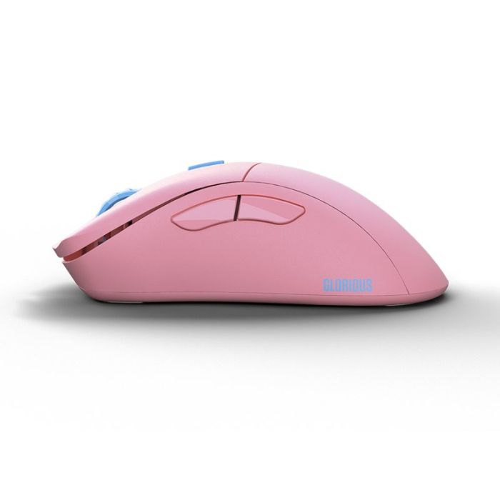 فأرة الألعاب اللاسلكية Glorious Model D Pro لون فلامنغو بينك – خفيفة الوزن للغاية 58 جرام، مستشعر BAMF بدقة 19,000 DPI، بطارية تدوم أكثر من 80 ساعة، اتصال 2.4 جيجاهرتز بدون تأخير، تصميم مريح لليد اليمنى، 6 أزرار قابلة للبرمجة، أقدام PTFE