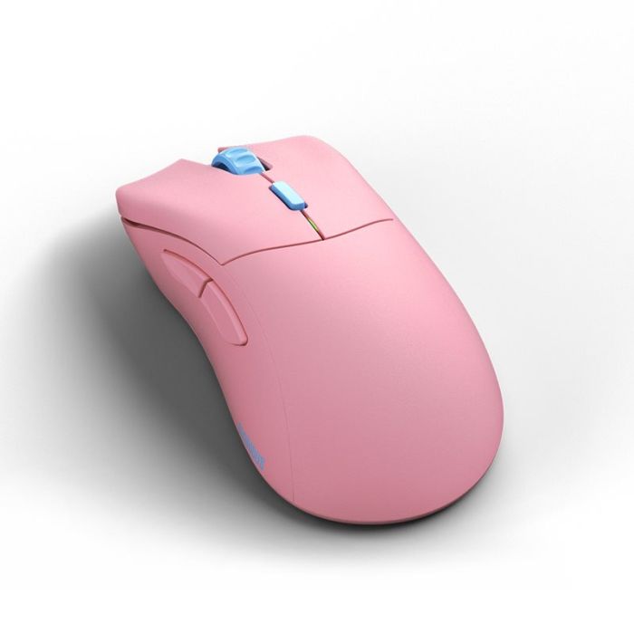 فأرة الألعاب اللاسلكية Glorious Model D Pro لون فلامنغو بينك – خفيفة الوزن للغاية 58 جرام، مستشعر BAMF بدقة 19,000 DPI، بطارية تدوم أكثر من 80 ساعة، اتصال 2.4 جيجاهرتز بدون تأخير، تصميم مريح لليد اليمنى، 6 أزرار قابلة للبرمجة، أقدام PTFE