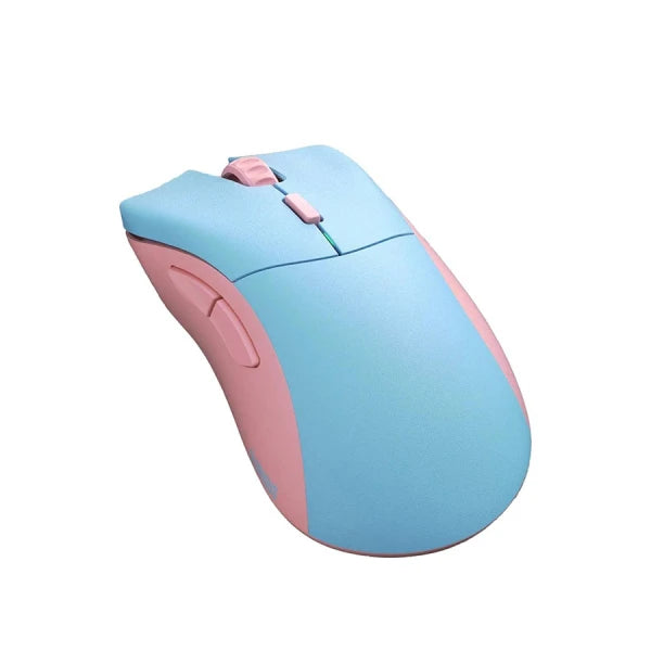 فأرة الألعاب اللاسلكية Glorious Model D Pro لون سكايلاين أزرق/وردي – خفيفة الوزن للغاية 58 جرام، مستشعر BAMF بدقة 19,000 DPI، اتصال 2.4 جيجاهرتز بدون تأخير، بطارية تدوم أكثر من 80 ساعة، تصميم مريح لليد اليمنى، 6 أزرار قابلة للبرمجة، أقدام PTFE