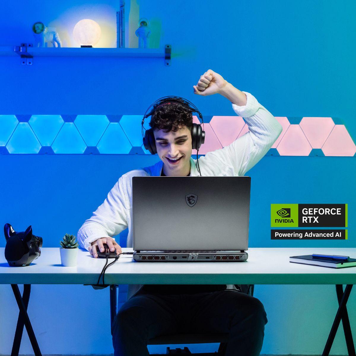 MSI Vector 16 HX AI A2XWIG-008AE 16" QHD 2K 240Hz Laptop - Core Ultra 9 275HX - 32GB DDR5 RAM - 1TB SSD - RTX 5080 16GB - Win 11