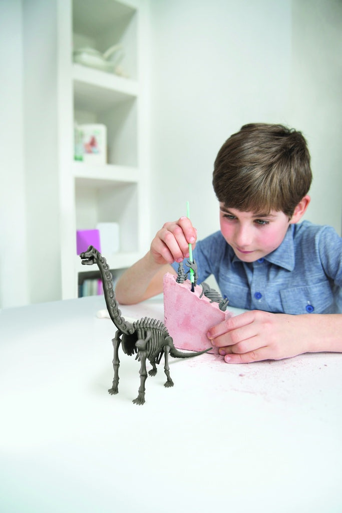 4M Brachiosaurus Skeleton Excavation Kit – Dig & Assemble 28cm Dinosaur Model, Includes Tools & Instructions, Ages 8+, Model 00-03237