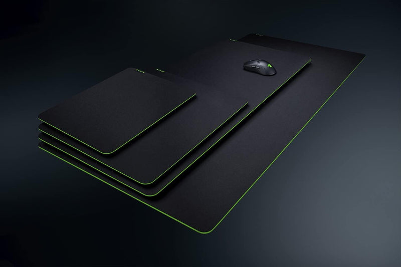 Razer Gigantus V2 - Soft Gaming Mouse Mat for Speed and Control (Non-Slip Rubber, Textured Micro-Weave Cloth) Black