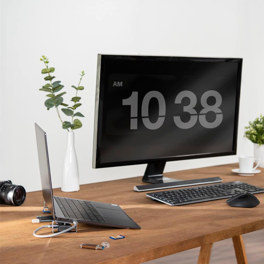 Hama Connect2Office Basic USB-C 9‑Port Docking Station – HDMI 4K, Gigabit LAN, USB‑C PD 100 W, 4× USB‑A, SD/microSD, Removable Feet