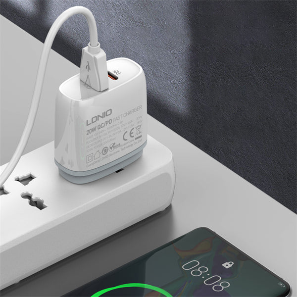 LDNIO Q229 20W PD + QC3.0 Fast Charger – USB-C & USB-A Dual Port, 100-240V Travel Plug, Fireproof Shell