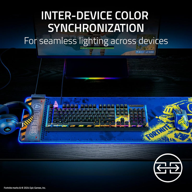 لوحة ماوس الألعاب Razer Goliathus Chroma مع إضاءة RGB - إصدار Fortnite، سطح قماشي ذو ملمس دقيق، قاعدة مطاطية غير قابلة للانزلاق، مشبك كابل لكابل Mgt، حجم ممتد، أزرق