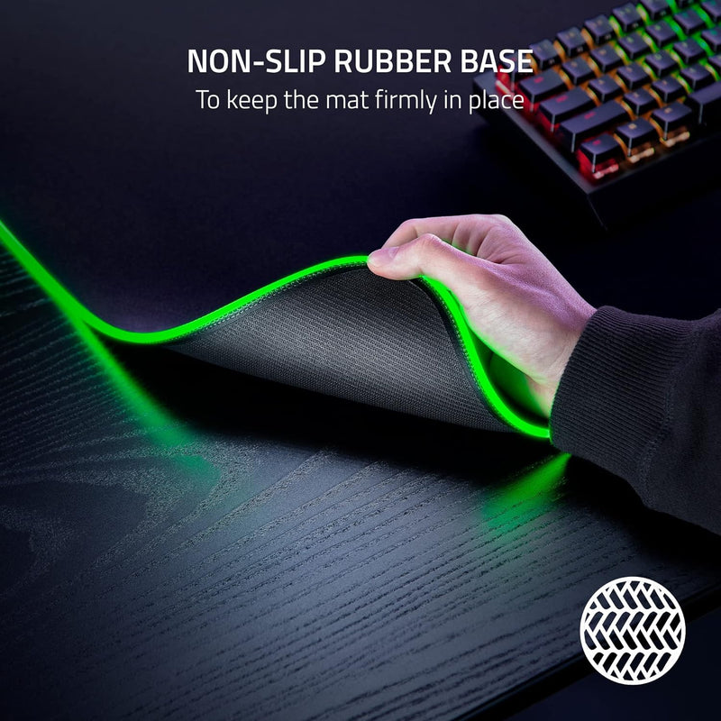 لوحة ماوس الألعاب Razer Goliathus Chroma 3XL: سطح قماشي ذو ملمس دقيق - كبير لتغطية إعداد المكتب - Chroma RGB - مُحسّن لجميع إعدادات الحساسية وأجهزة الاستشعار - قاعدة مطاطية مضادة للانزلاق