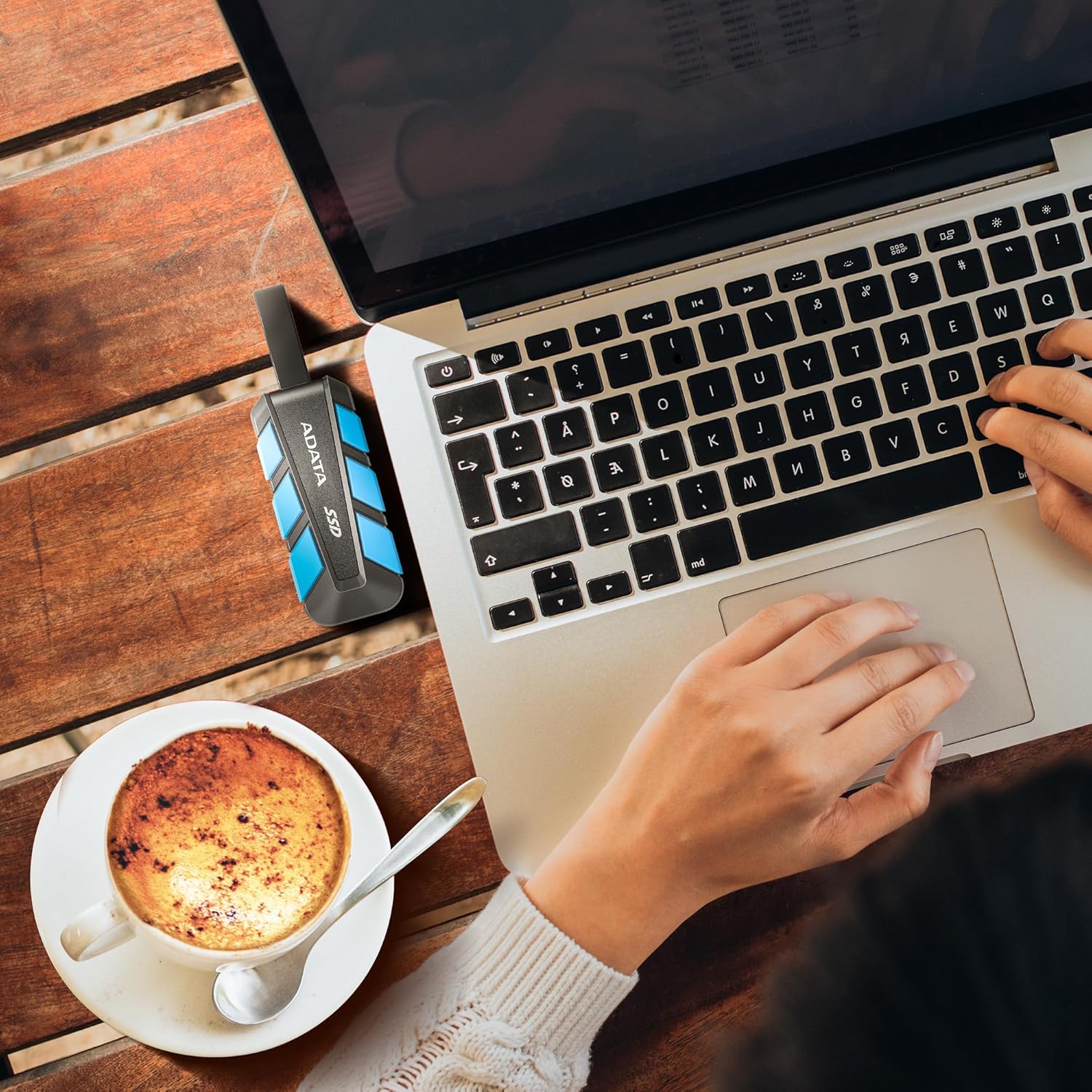 ADATA SD820 1 TB Rugged External SSD – IP68 Waterproof, MIL‑STD-810G Drop-Resistant, USB 3.2 Gen 2×2, Up to 2000 MB/s