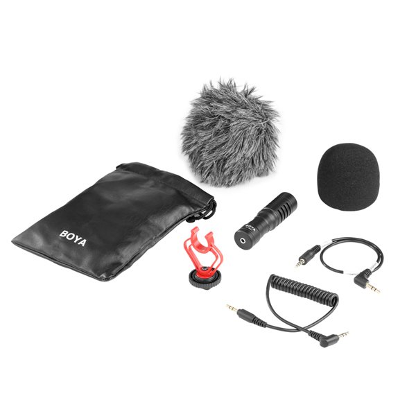 ميكروفون BOYA BY-BM3031 Super-Cardioid مثبت على الكاميرا - مكسب 3 مواضع، مرشح تردد عالي 80 هرتز، مقبس سماعة رأس، حامل للصدمات