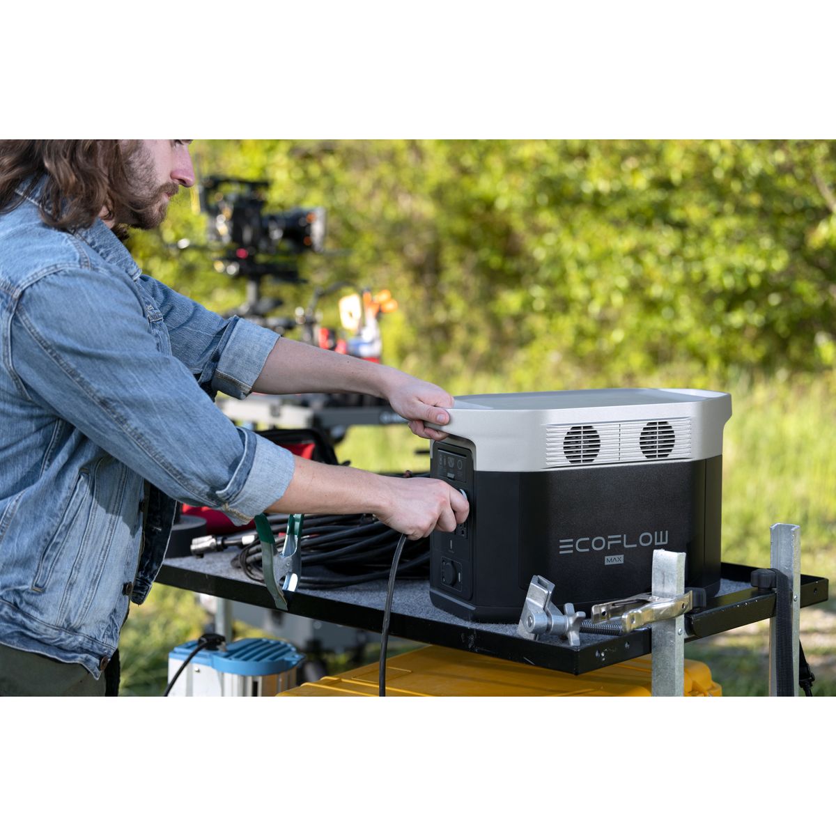 EcoFlow DELTA 2 Max Portable Power Station – 2048Wh LiFePO4, 2400W AC Output, Expandable Battery, Solar Ready