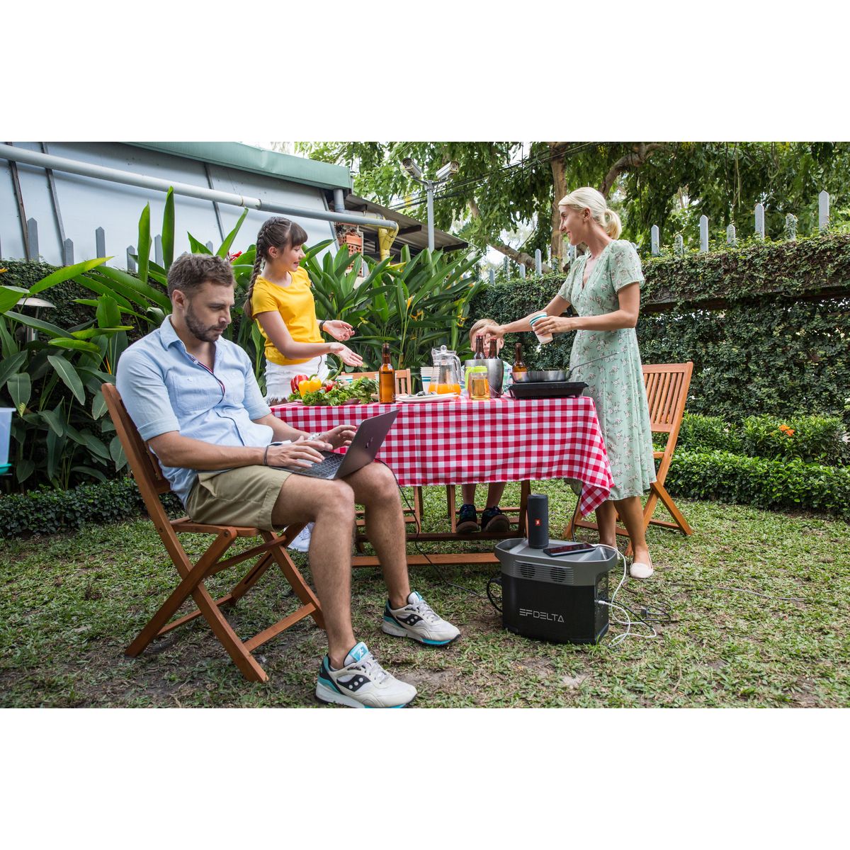 EcoFlow DELTA 2 Portable Power Station – 1024Wh LiFePO4 Battery, 1800W AC Output, Solar Ready, Fast Charging