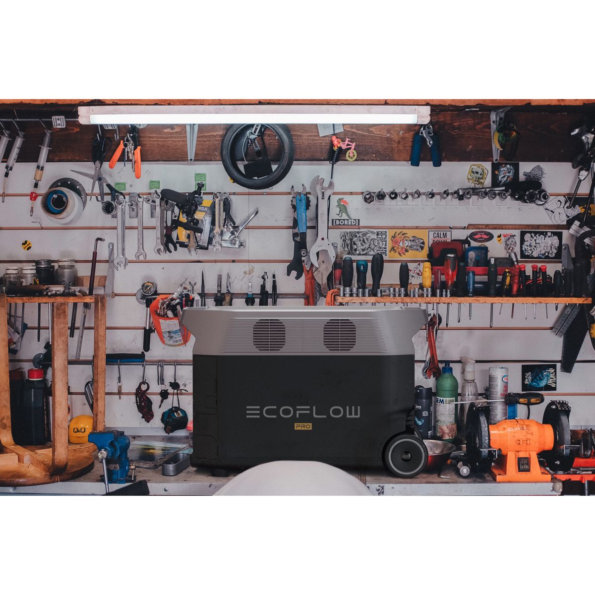 EcoFlow DELTA Pro Portable Power Station – 3600Wh LiFePO4, 3600W AC Output, 1600W Solar Input, Wi-Fi/Bluetooth