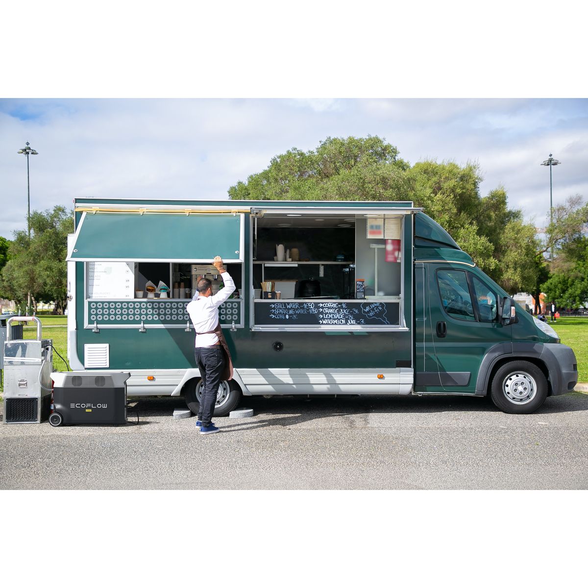 EcoFlow DELTA Pro Portable Power Station – 3600Wh LiFePO4, 3600W AC Output, 1600W Solar Input, Wi-Fi/Bluetooth