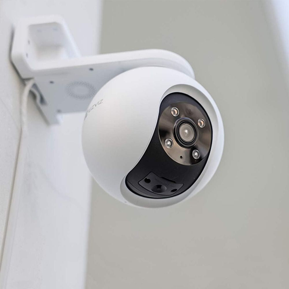 كاميرا خارجية EZVIZ H8 Pro 3K متحركة وقابلة للإمالة Wi-Fi مع اكتشاف الذكاء الاصطناعي، رؤية ليلية ملونة وتتبع تلقائي