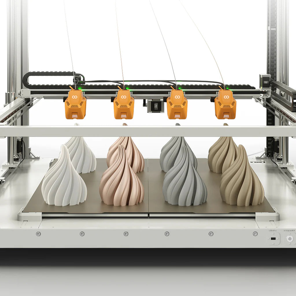 طابعة ELEGOO OrangeStorm Giga ثلاثية الأبعاد بتقنية FDM كبيرة الحجم، بحجم طباعة 800×800×1000 مم، وسرعة طباعة عالية تبلغ 300 مم/ثانية، وبثق مباشر بدرجة حرارة 300°م، ودعم فوهات متعددة