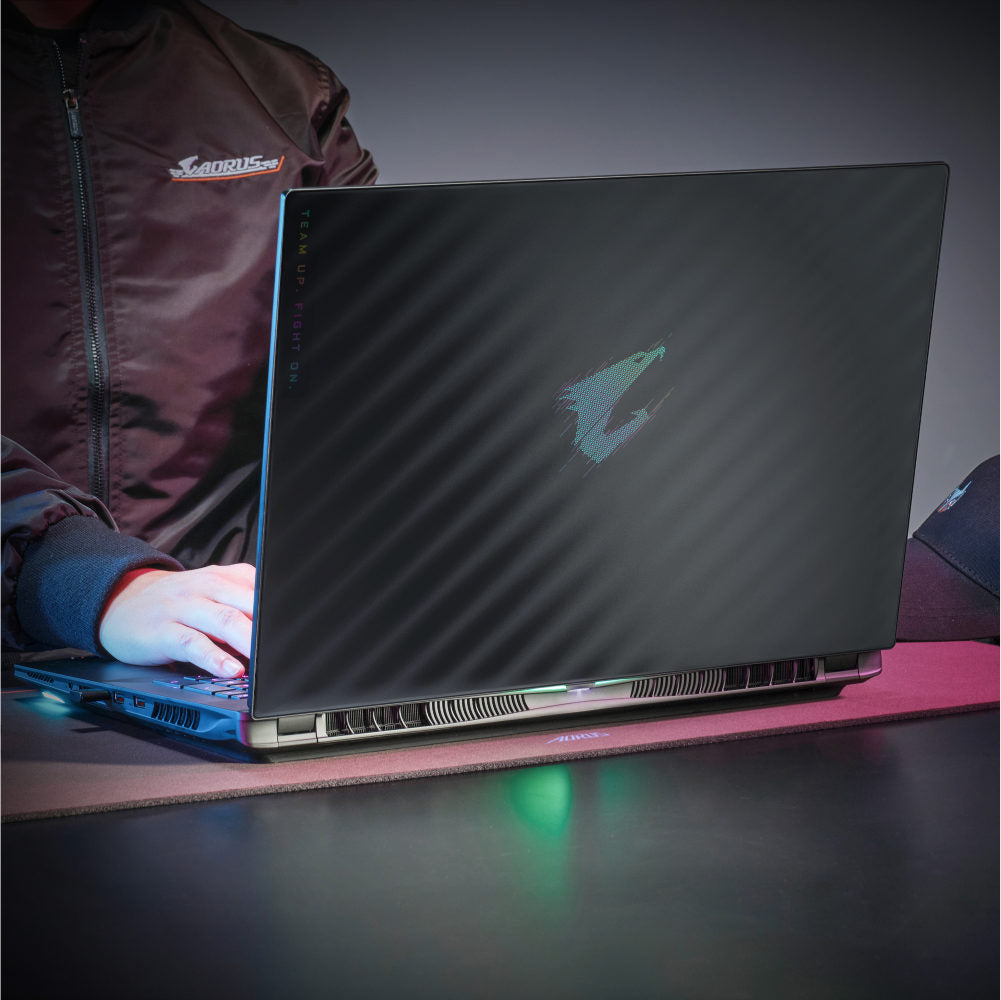 AORUS (2025) MASTER 18 BYH 18” Mini LED QHD 240Hz Gaming Laptop – Intel Core Ultra 9 275HX, NVIDIA RTX 5080 16GB GDDR7, 32GB (2×16GB) DDR5, 2TB (2×1TB) Gen4 SSD, Wi‑Fi 7, Windows 11 Pro