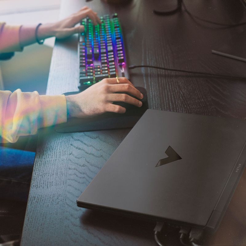 HP Victus 15-fb2082wm 15.6" 144Hz Laptop - Ryzen5-8645HS - 8GB RAM - 512GB SSD - RTX 4050 6GB - WIN 11 (Mica Silver)