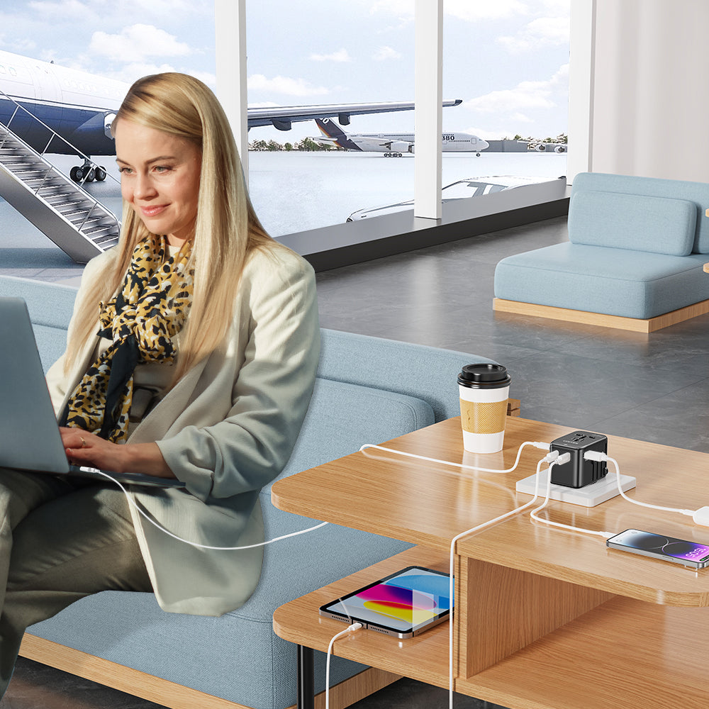 محول سفر عالمي من Unitek GaN بقدرة 65 واط 