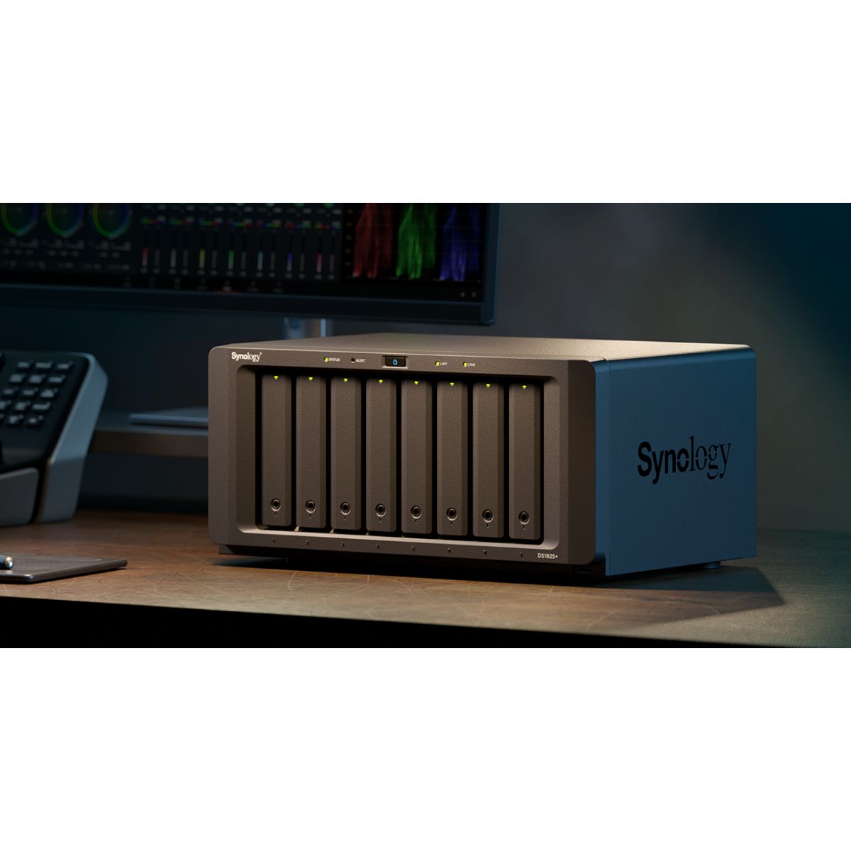 خادم التخزين المتصل بالشبكة (NAS) Synology DS1825+ بـ 8 فتحات، وحدة معالجة مركزية رباعية النواة، تخزين قابل للتوسيع، منفذ إيثرنت 2.5 جيجابت، RAID، نظام تشغيل DSM، حل للأعمال والنسخ الاحتياطي