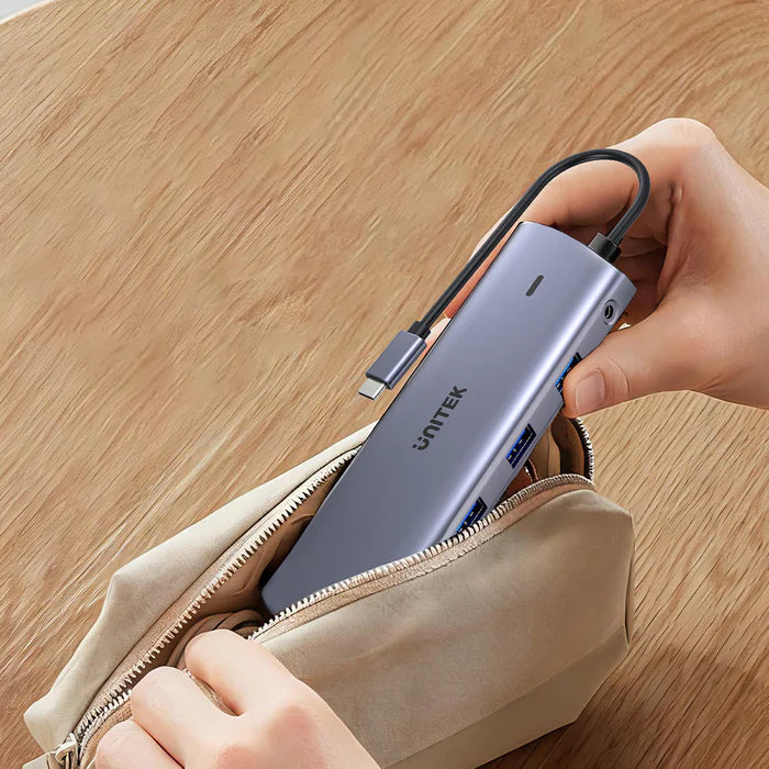محور USB-C من UNITEK 11 في 1 (uHUB U11+)، محطة إرساء بشاشتين مع منفذي 4K HDMI، VGA، شحن بقوة 100 واط، إيثرنت، USB 3.0، وقارئ بطاقات SD/TF لأجهزة اللابتوب