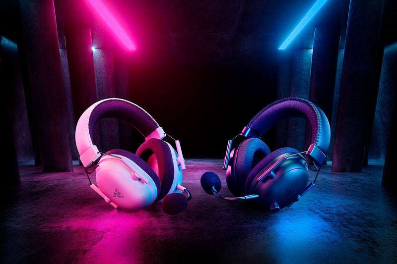 Razer BlackShark V2 Pro Wireless Gaming Headset Edition: 50MM Titanium Drivers - HyperClear Super Wideband Mic - Noise-isolating Earcups - 70 Hour Battery Life - Black