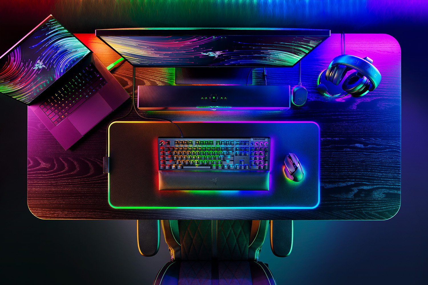 Razer BlackWidow V4 Pro Mechanical Gaming Keyboard – Yellow Switches, Chroma RGB, Command Dial, 8 Macro Keys, USB-C, Wrist Rest