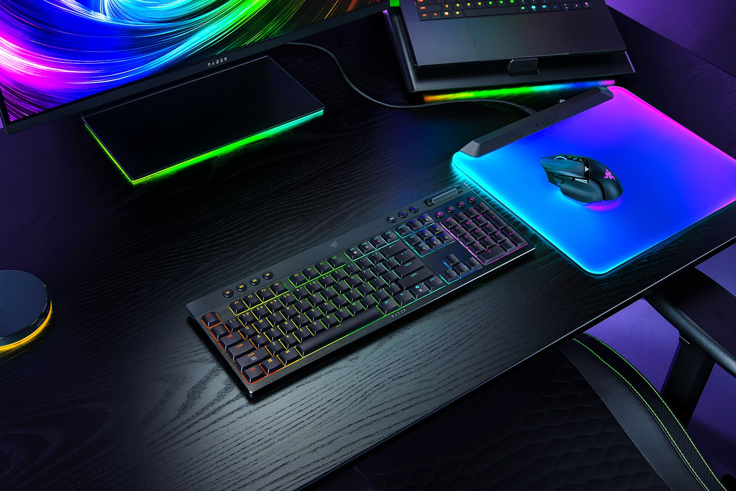 Razer BlackWidow V4 Low-Profile HyperSpeed Wireless Mechanical Keyboard – Triple-Mode, RGB, Low-Profile Switches
