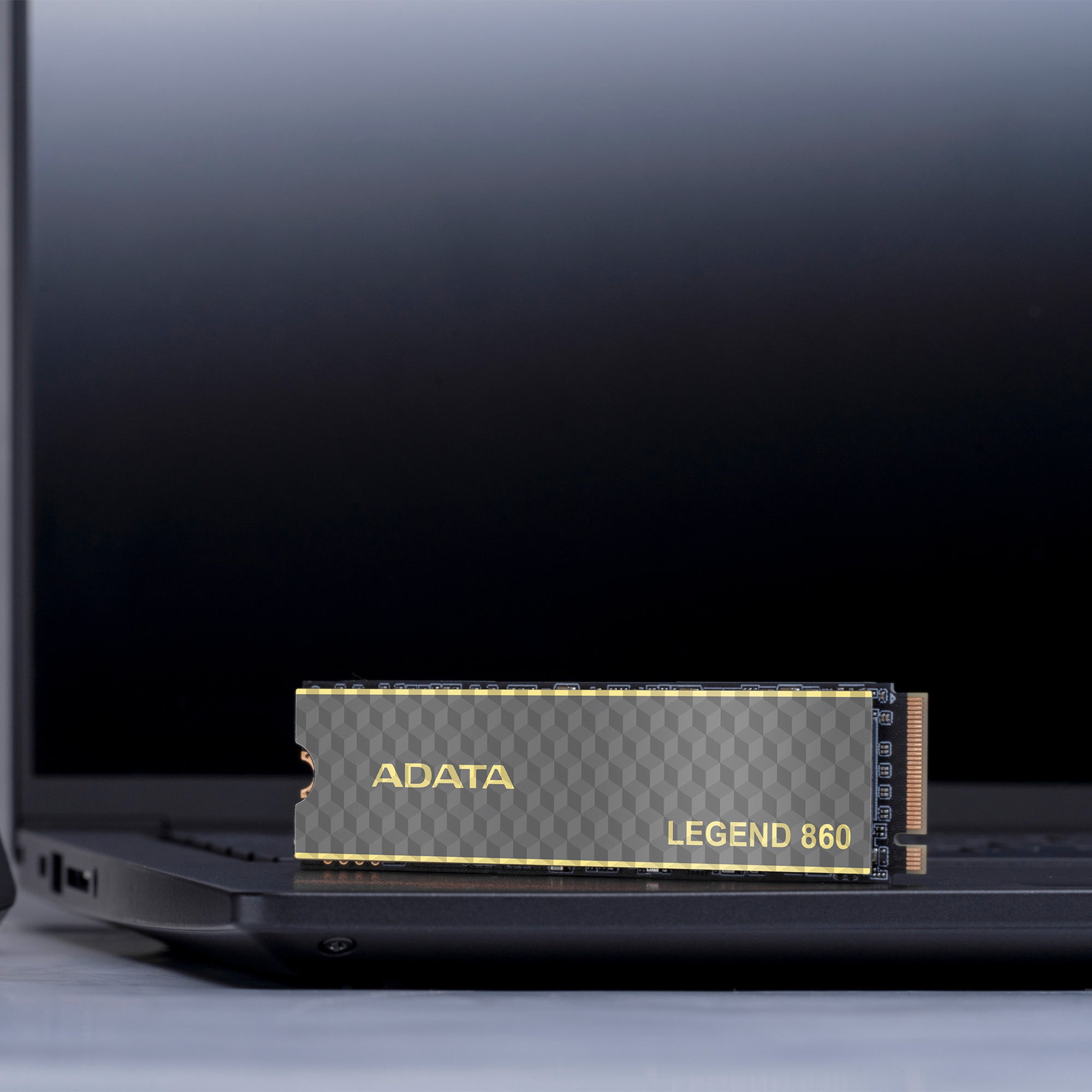ADATA LEGEND 860 PCIe Gen4 x4 M.2 2280 Solid State Drive 2000GB