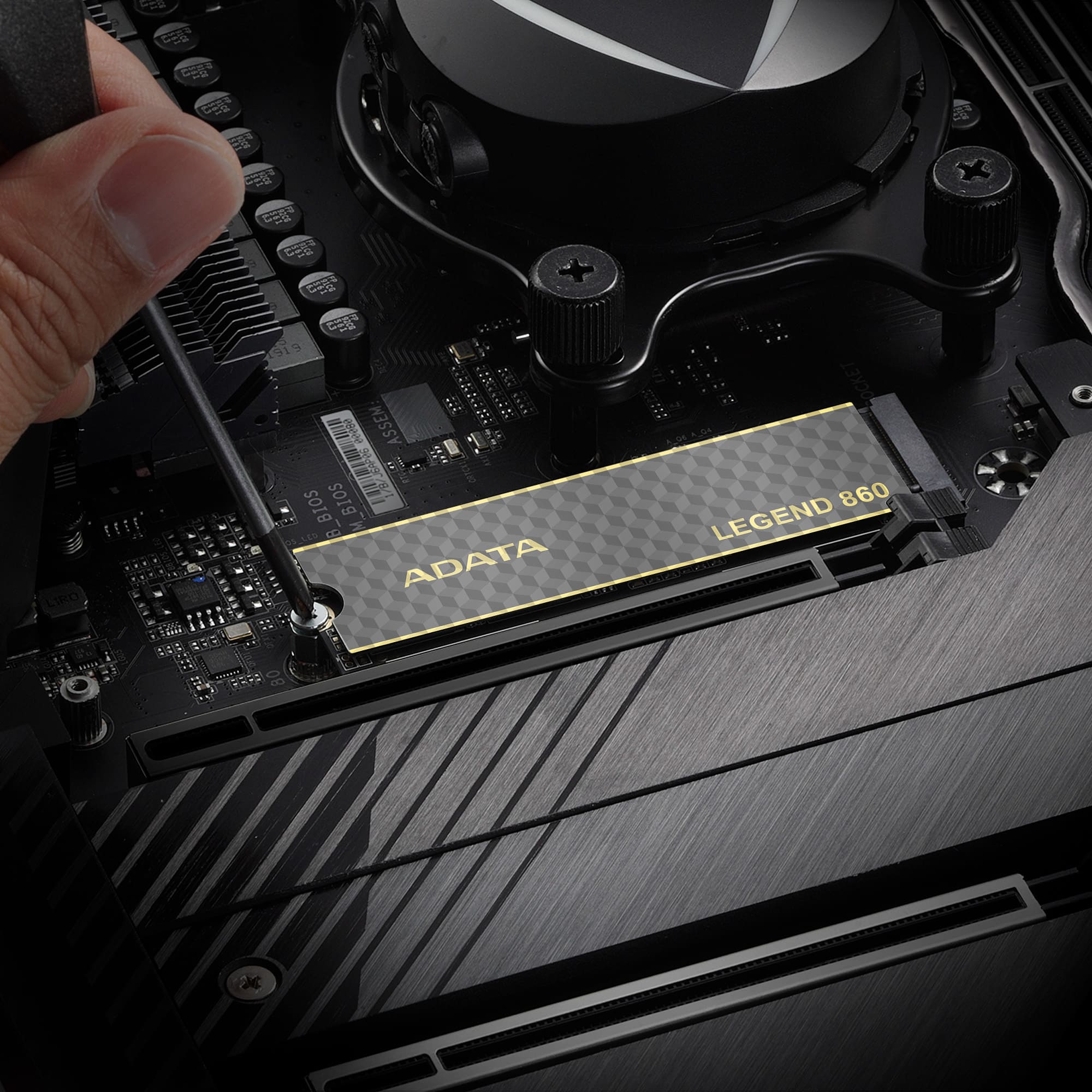 قرص تخزين ADATA LEGEND 860 SSD بسعة 1 تيرابايت PCIe Gen4x4 NVMe M.2 - بسرعة تصل إلى 6000/5000 ميجابايت/ثانية، NVMe 2.0، HMB، LDPC ECC، متوافق مع PS5
