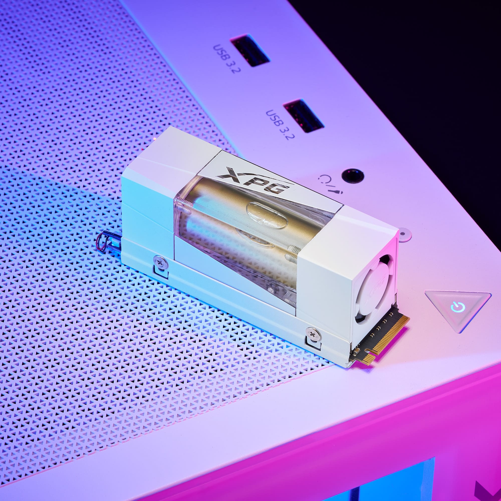 قرص الحالة الصلبة XPG MARS 980 STORM سعة 1 تيرابايت من الجيل الخامس PCIe M.2 - سرعة قراءة تصل إلى 14000 ميجابايت/ثانية، تبريد هجين بمروحة سائلة، ذاكرة تخزين مؤقتة DRAM، ذاكرة NAND ثلاثية الأبعاد مكونة من 232 طبقة
