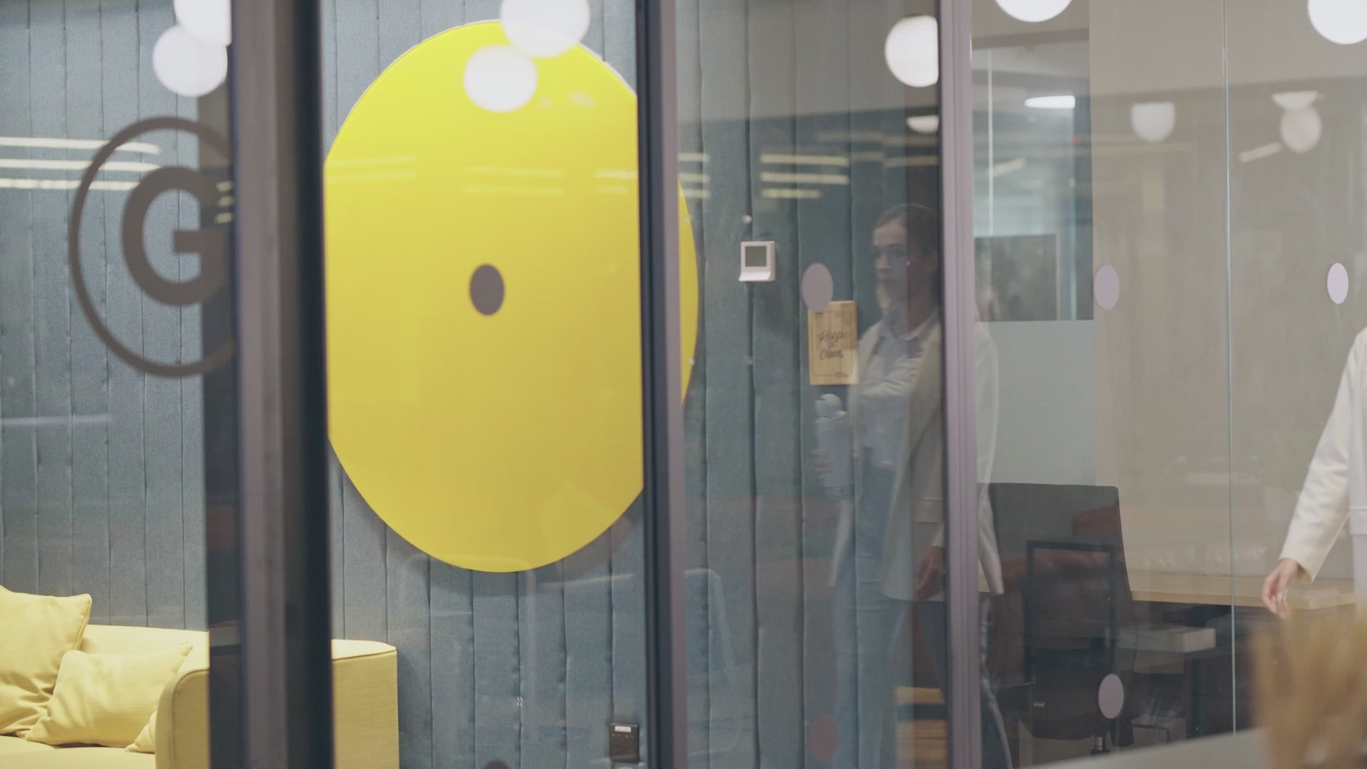 Load video: Kandao Meeting S Ultra-Wide 180° Standalone Video Conference Camera