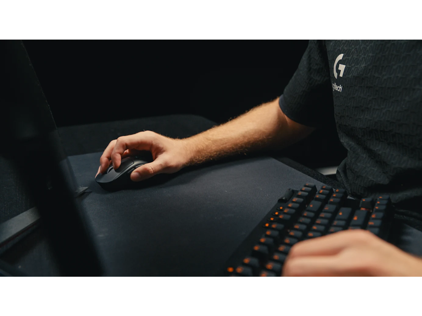 Logitech G PRO X Superlight 2 DEX Wireless Gaming Mouse – HERO 2 Sensor, LIGHTSPEED Wireless, LIGHTFORCE Switches, 60g Asymmetrical Design, 95h Battery