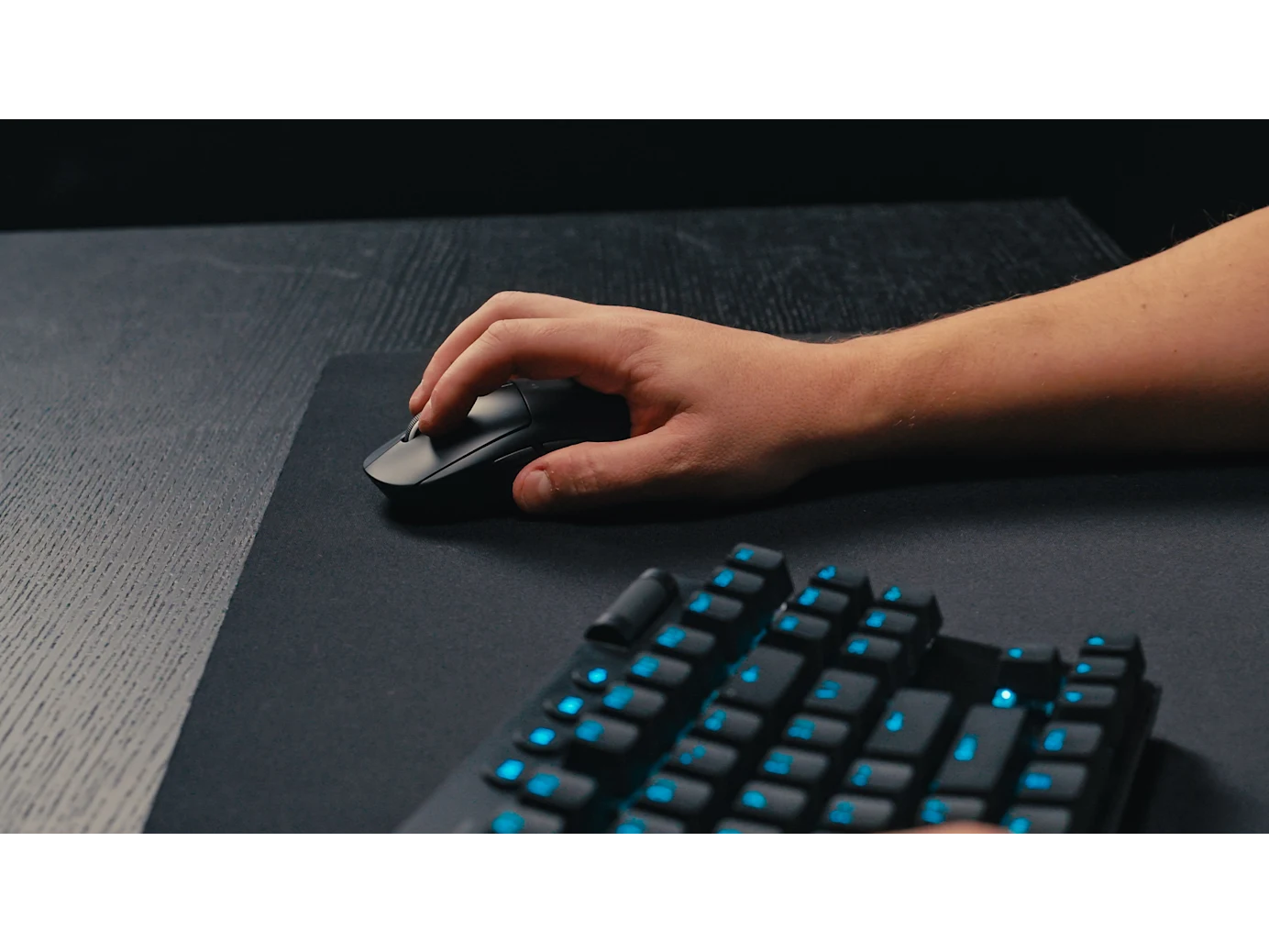 Logitech G PRO X SUPERLIGHT 2 LIGHTSPEED Wireless Gaming Mouse
