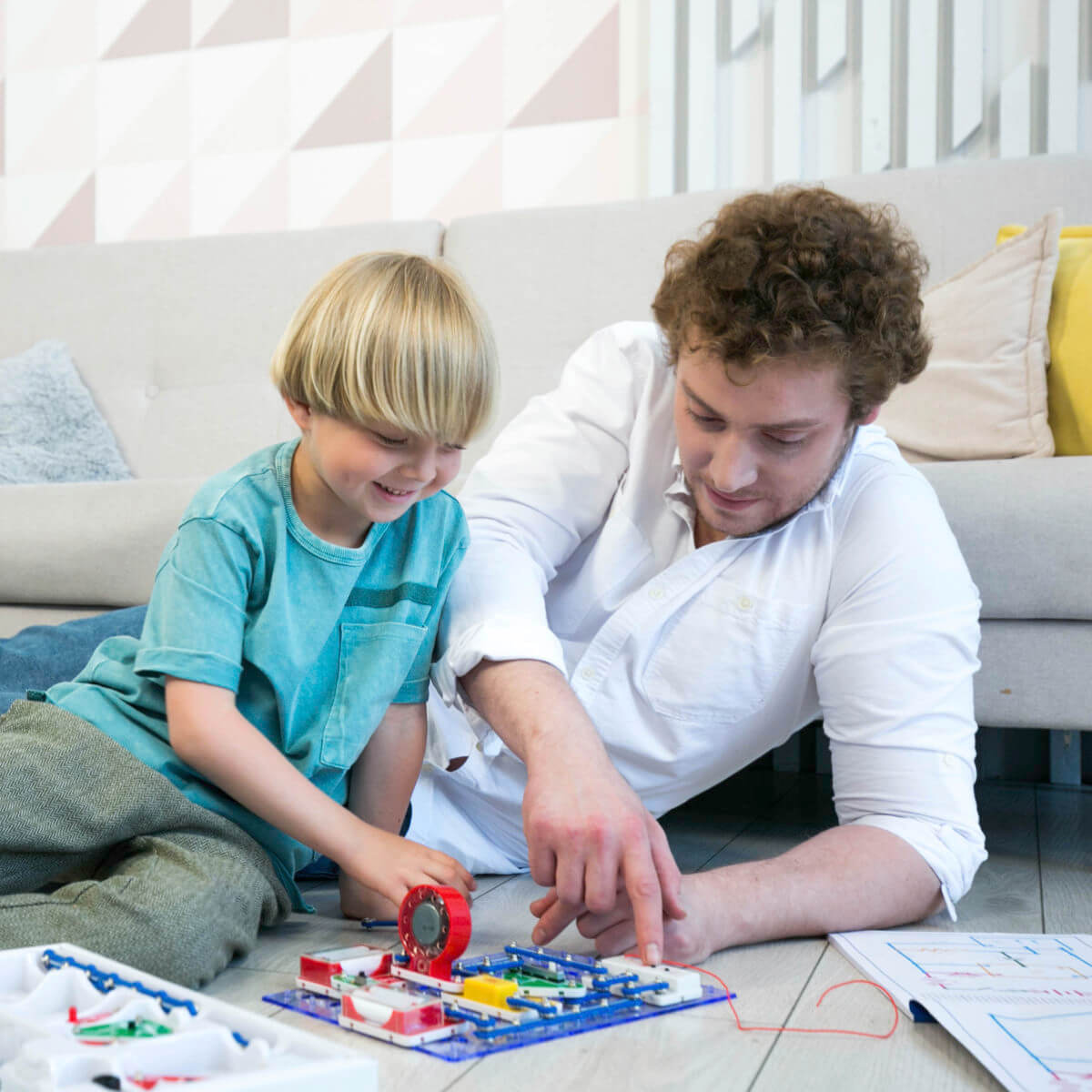 Znatok Electronic Kit Set #188 – Build 188+ Circuits with Light, Sound & Sensor Controls for Ages 8+