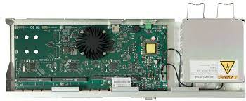راوتر MikroTik RB1100x4 قابل للتثبيت في الرف، 13 منفذ جيجابت، معالج رباعي النواة، RouterOS، راوتر مؤسسي 1U
